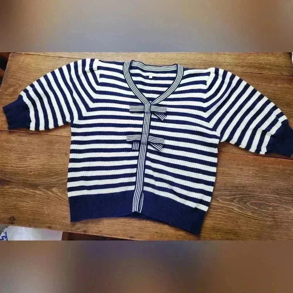 Voy Los Angeles Navy Striped Women's Sweater Top size L - Picture 2 of 10